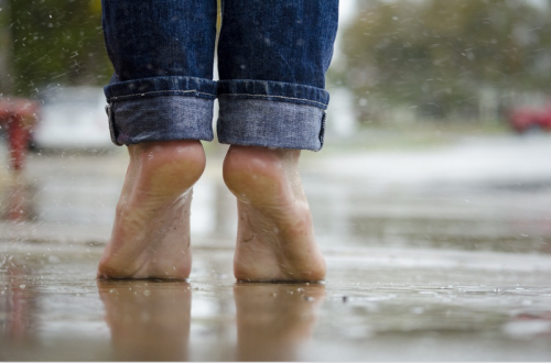 Comment éviter la transpiration des pieds en été  : la solution 